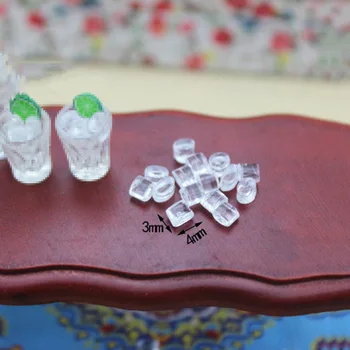 

1/12 Dollhouse Miniature Accessories Mini Plastic Ice Cube Simulation Ice Block Toy for Doll House Decoration