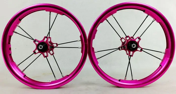 criança equilíbrio roda de bicicleta