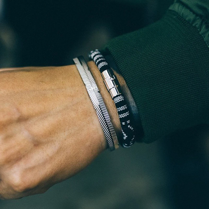 Mcllroy Super Flash Opening Bangles Charm Stripe Arm Cuff Bracelets Men Famous Brand Punk Bracelet Retro Titanium Silver Men