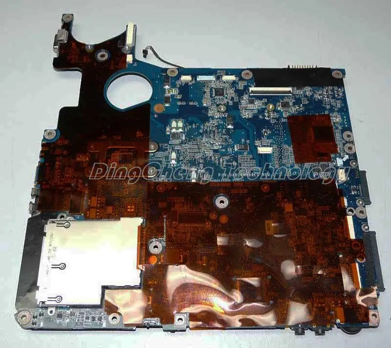 محمول لوحة أم لأجهزة توشيبا الأقمار الصناعية P300 P350 DABL5MMB6E0 PM45 DDR2 المتكاملة بطاقة جرافيكس 100% اختبار بالكامل