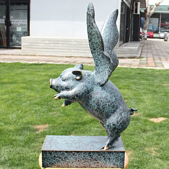 

Zodiac pig mascot coppersmith art copper sculpture birthday gift accessories decoration Bronze wedding watch Old brass statue