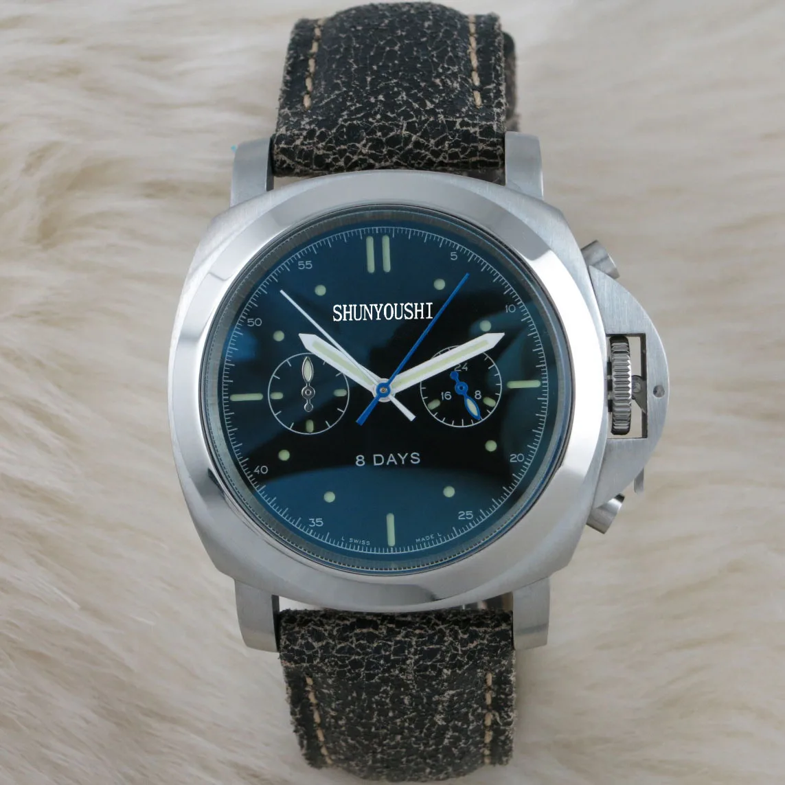 

WG05493 Mens Watches Top Brand Runway Luxury European Design Quartz Wristwatches