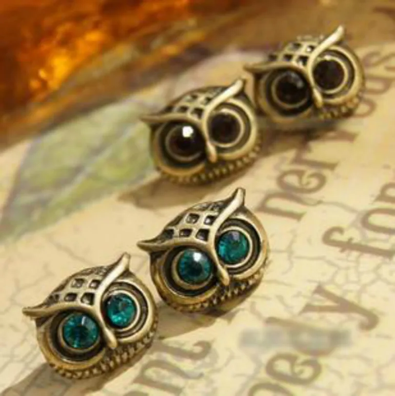 

2016 Latest Fashion Exquisite Complex Guge Punk Lovely Big Eyes Owl Imitation Crystal Earrings Female Jewelry Factory Direct