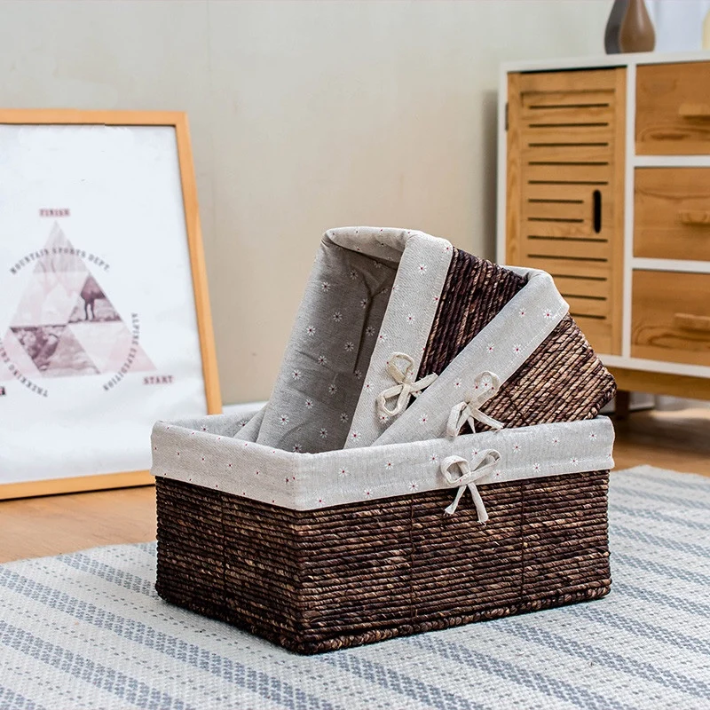 Gift basket corn husk woven storage for sundries table snack food straw baskets storage boxes with fabric lining living room use