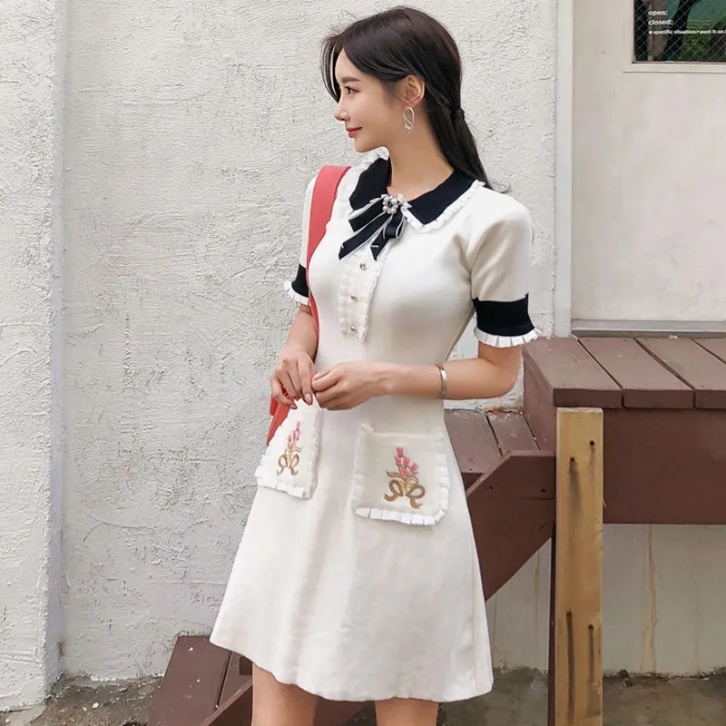 

High Street 2019 New Fashion Korean Knitted Dress Women Summer Pearl Bow Stretch Embroidered Flower Pocket Casual Dress Vestidos