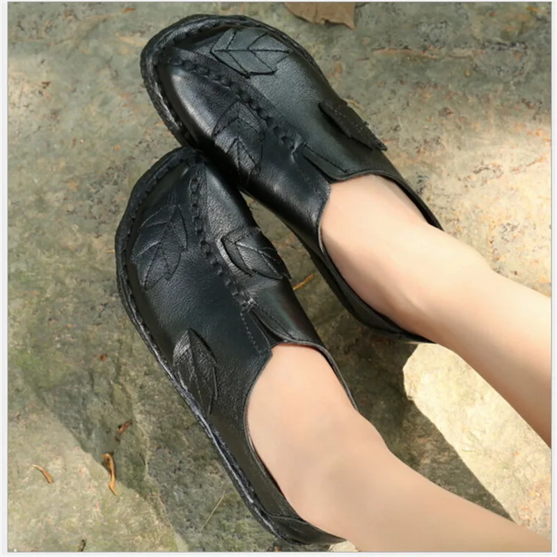MVVJKEEthnic style/Новинка года; модная женская серая обувь ручной работы из натуральной кожи; удобная повседневная обувь на плоской подошве; женские лоферы - Цвет: Черный