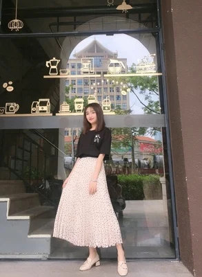 

Wave point pleated skirt female fat MM Korean version high waist temperament dot chiffon A word skirt long free shipping
