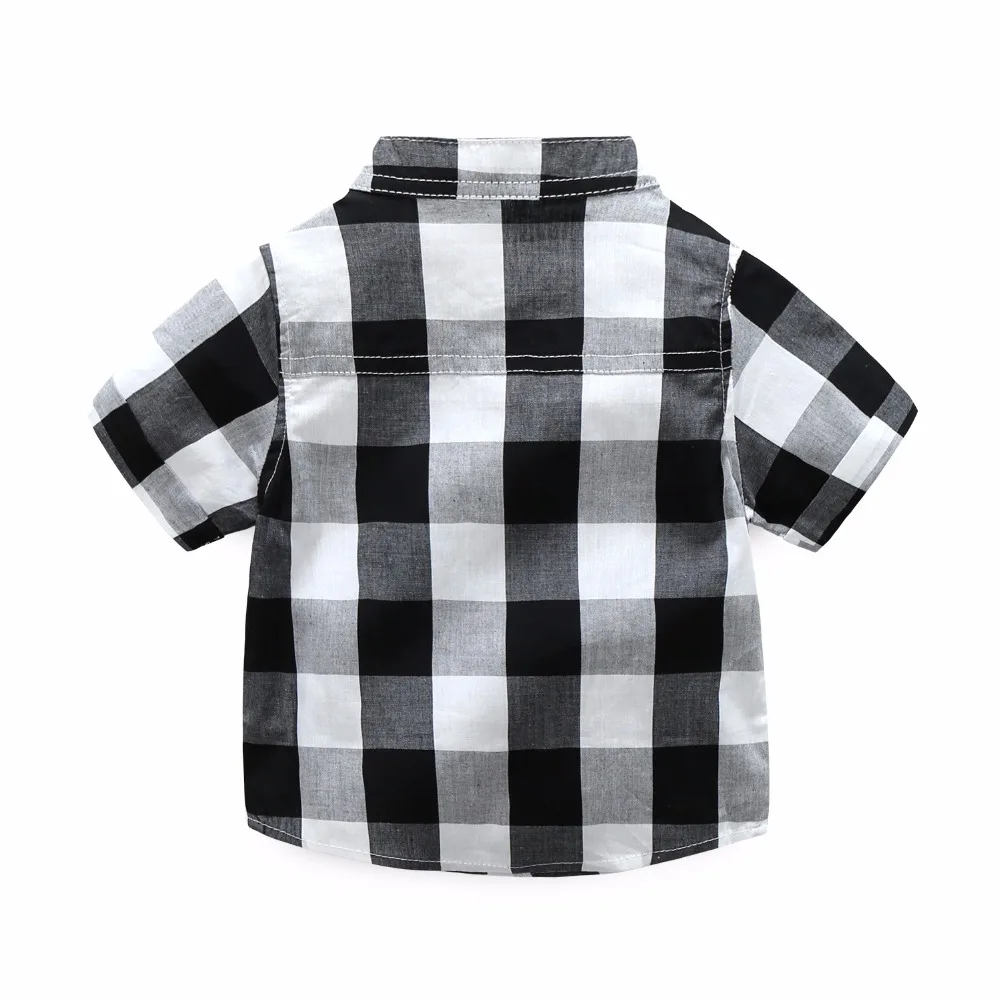 4587931783_2068599042