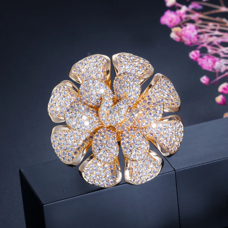Cwwzircons Роскошные кубического циркония в нигерийском стиле Дубай золото себе большой цветок палец кольца для Для женщин Свадебные украшения для выпускного R123