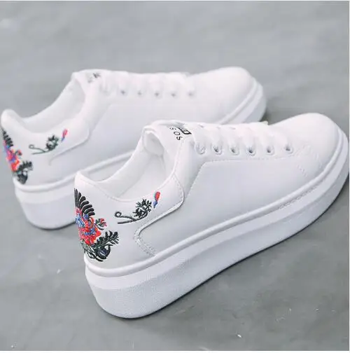 

2019 Spring Women sneakers on the platform Embroider white designer sneakers for women height increasing vulcanize shoes women