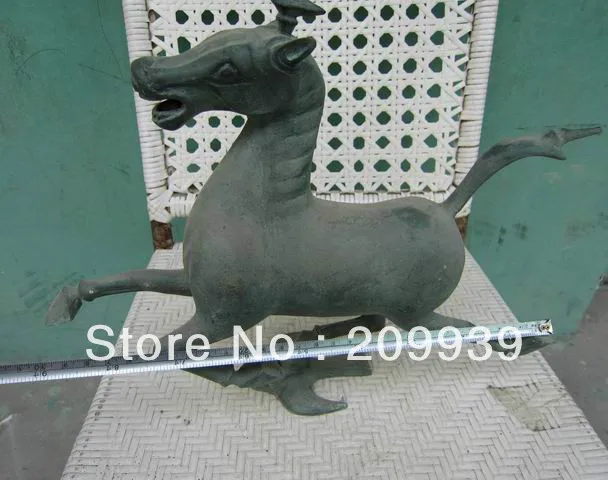 

001383 Chinese bronze statues Horse running on the swallow visual Han antique (A0321)