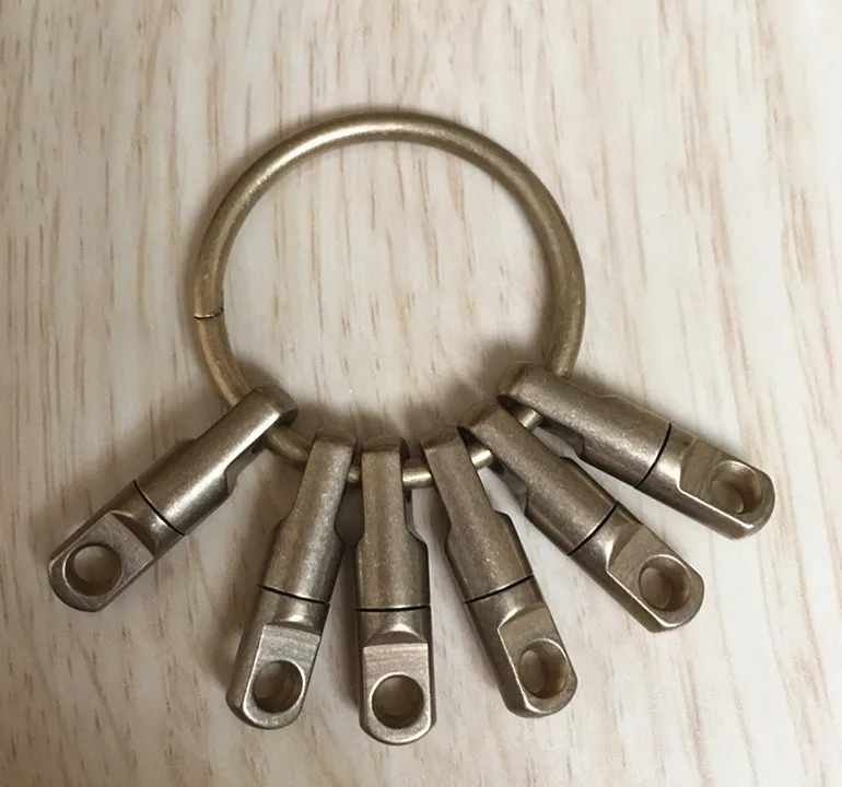 EDC Brass Keychain Key Ring Hanging Clip in Key Chains from Jewelry