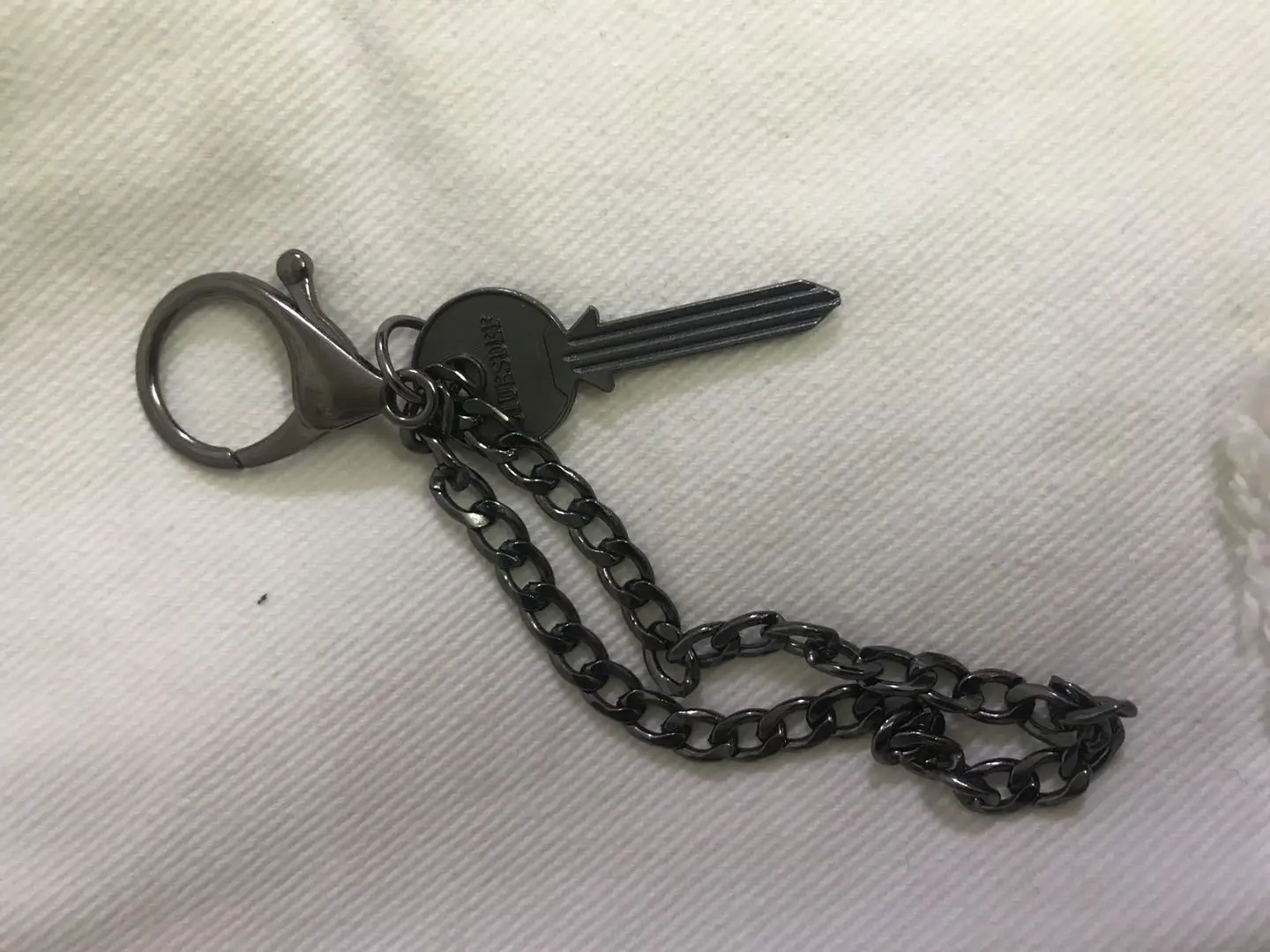 

JIZI trend goes with fake key chains