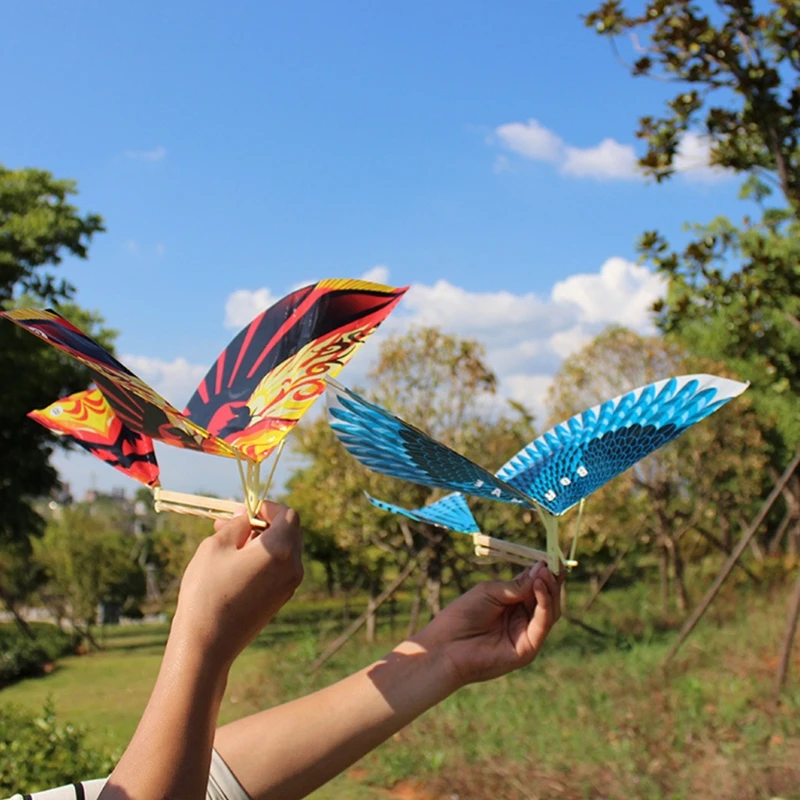 

10Pcs / set Elastic Rubber Band Powered Flying Birds Kite Funny Kids Toy Gift