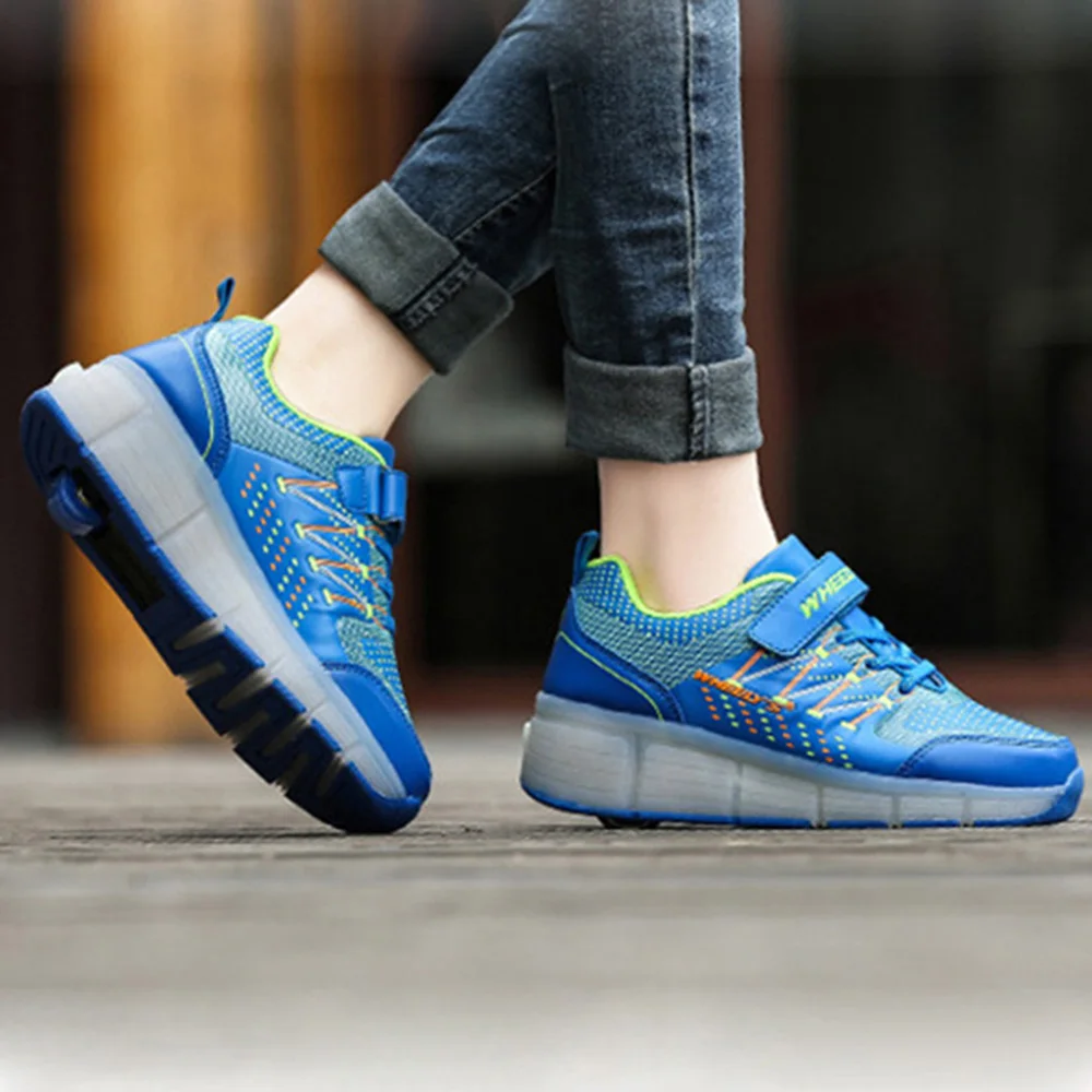 2018 Luminous Sneakers Children LED Light Up Shoes Boys Girls Shoes Kids Sneakers Glowing Sneakers With Wheels 2018 Luminous Sneakers Children LED Light Up Shoes Boys Girls Shoes Kids Sneakers Glowing Sneakers With Wheels