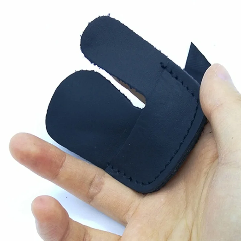 

Protective Finger Guard Leather Black Guard Safety Archery Recurve Bow Takedown Longbow Tradition Hunting Trageting Glove Hand