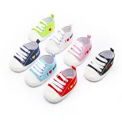 Детская обувь Новорожденные Первые ходунки для маленьких мальчиков девочек Письмо печати холст туфли на шнуровке для маленьких обувь