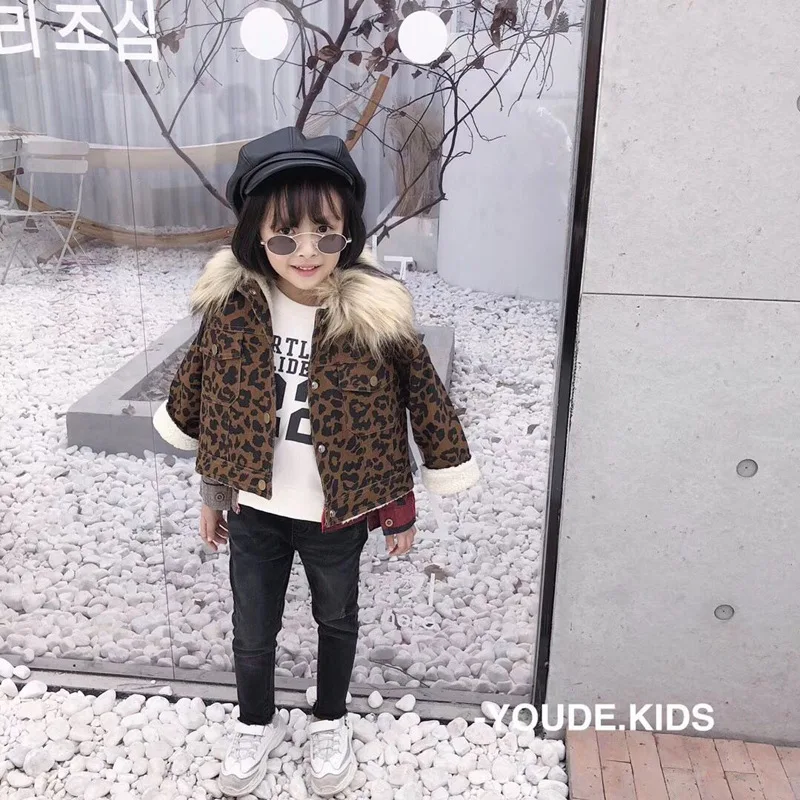 

2018 winter new girls leopard lapel lambskin inner jacket fur collar short thick coat jacket
