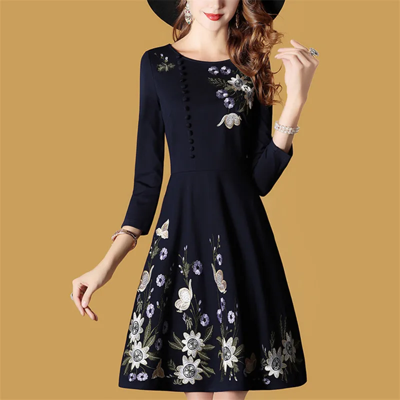 

Autumn Spring Women Vintage Embroidered Floral Dress A-Line Three Quarter Sleeve Vestidos Plus Size Elegant Dresses Zipper 3XL
