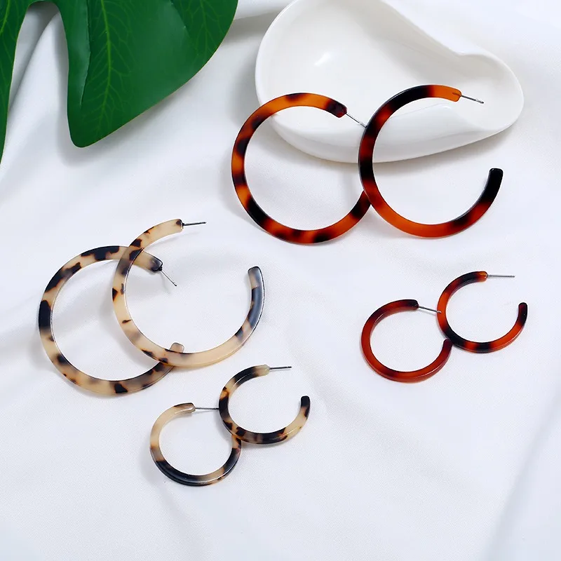 

women new geometric acetate jewelry earrings Fashion Ladies Dressing Wear Earrings Hot Sale 2019 C shape gold resin earrings