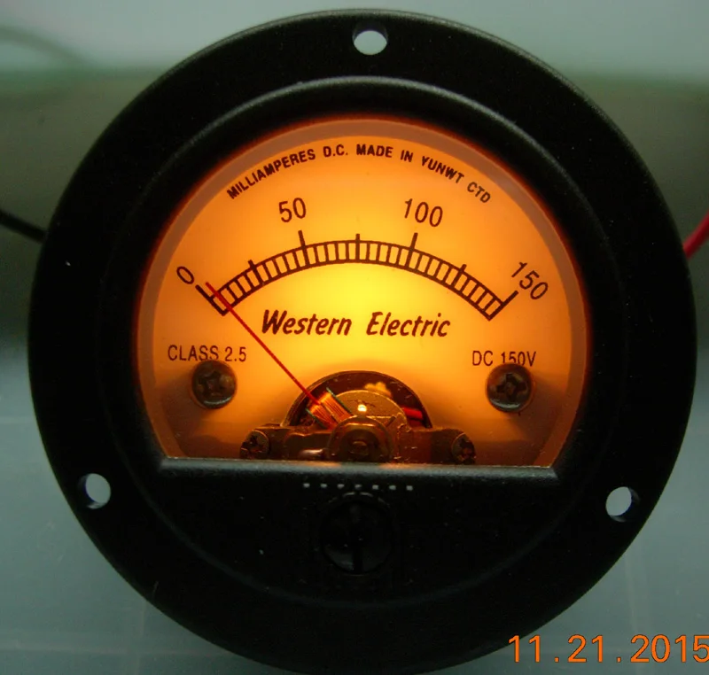 

Round Black Pointer Head Retro Dial Design DC150V Voltmeter Yellow Backlight