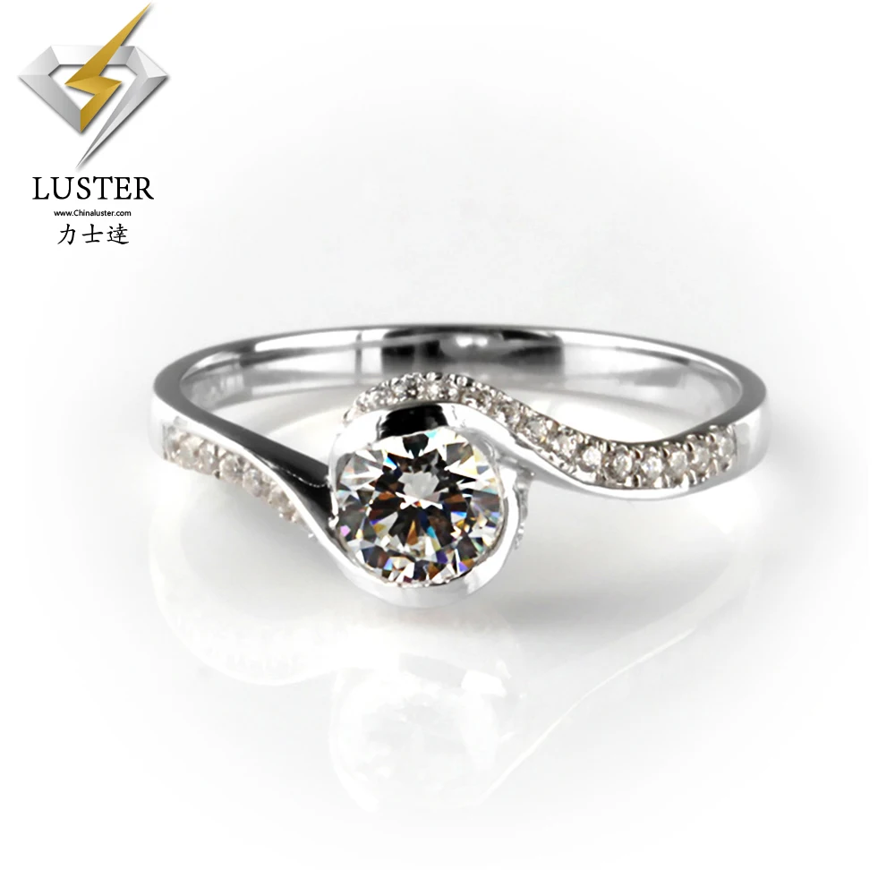 

LUSTER beautiful round cut center modern white moissanite engagement wedding ring in 18k white Gold for woman l