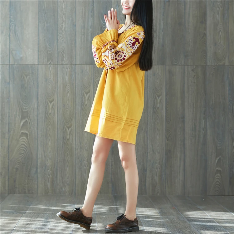 1039-model-yellow (1)