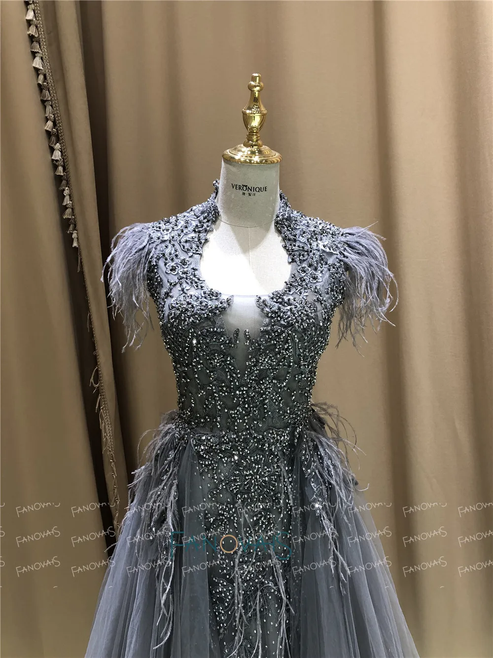 Luxury Evening Dress Long Arabic Feather Sleeve Shiny Beaded Prom Dress 2019 robe de soiree Vestidos de Fiesta de noche NE101