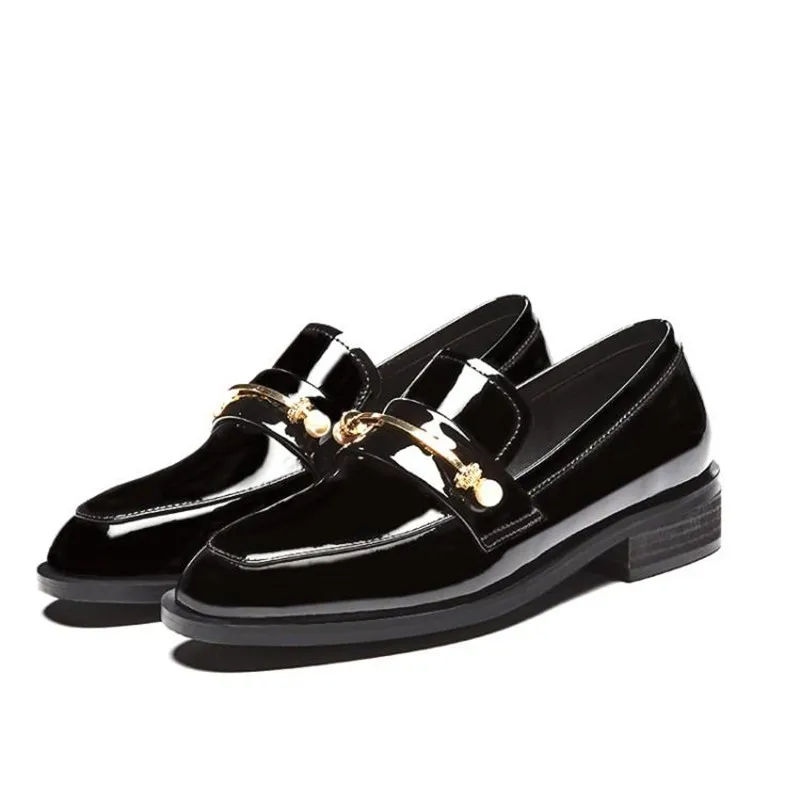 2019 Spring New British Women Loafers Patent Leather Women's Oxford Shoes Shallow Mouth Square Toe Pearl Casual Flat Shoes Woman (13)