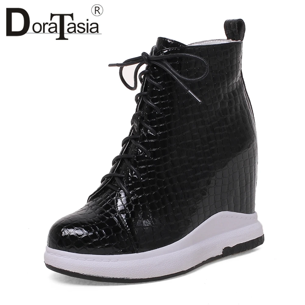 

DORATASIA Fashion Patent Cow Leather Ankle Boots Women Autumn 2019 Fretwork Platform Shoes Woman Height Increasing 31-40