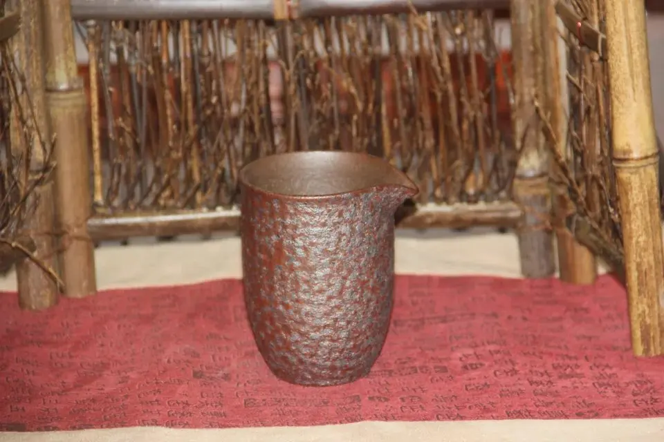

Cha Hai Retro Firewood Fair cup Taiwan Ore Rough pottery Tea sea Rusty manual Puer cups