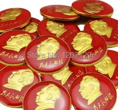 

(2 pieces a lot)Boutique creative chairman MAO's cultural revolution memorial as medal badge to serve the peopleMZX688