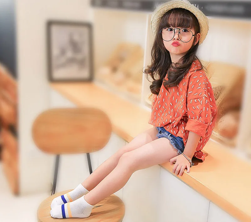 Cute Unisex Multi Design Baby Socks Model Show