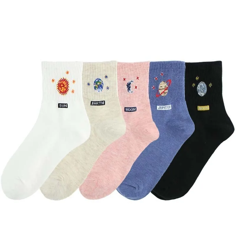 CHAOZHU New korea 4 season women cute cotton socks sun moon universal cartoon icon Skarpetki dziewczęce socks women girls