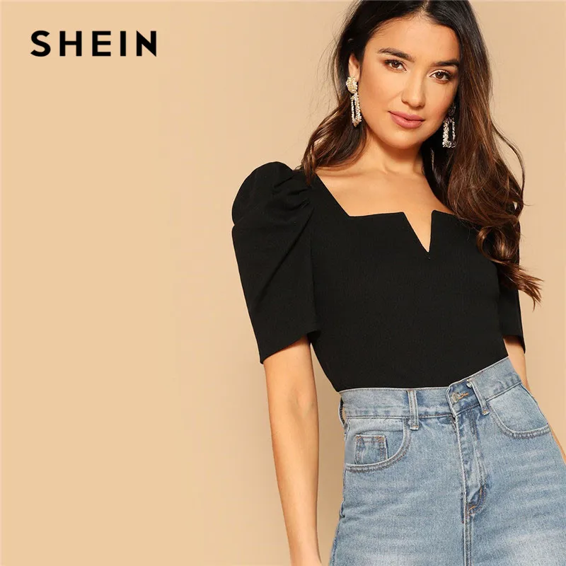 SHEIN الأسود السيدات V-قطع الجبهة نفخة كم التي شيرت 2019 الصيف النساء أنيقة الشارع الشهير مربع طوق صالح سليم تيز