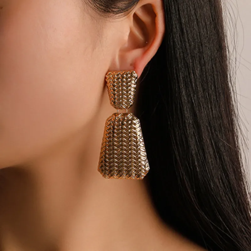 

2019 fashion Vintage earrings large for women statement earrings geometric golden color metal pendant earrings trend