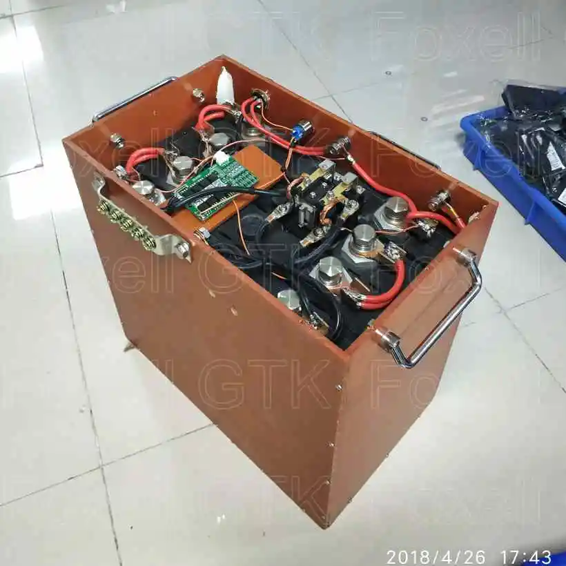 

1pcs 12.8v 300Ah Lifepo4 Rechargeable deep cycle battery 12v 300a 200a for electric vehicle car UPS Electric energy storage Home