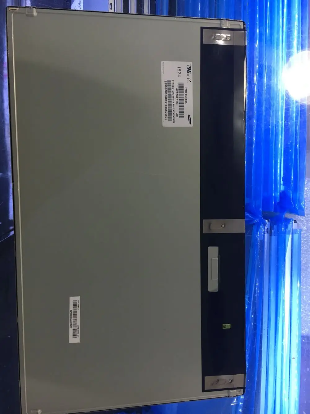 

Original A+ Grade lcd panel LTM215HT05 in stock 12 months warranty