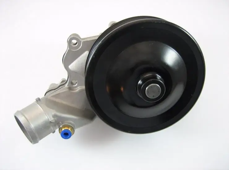 

For LAND ROVER 10-13 Range Rover-Engine Water Pump LR033993