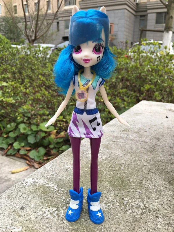 dj pon 3 equestria girl doll