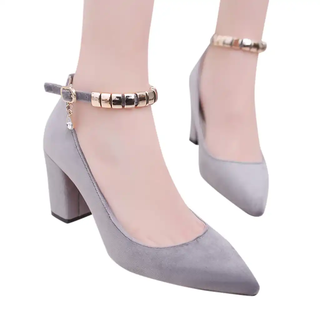 zapatos de tacon grueso bajo