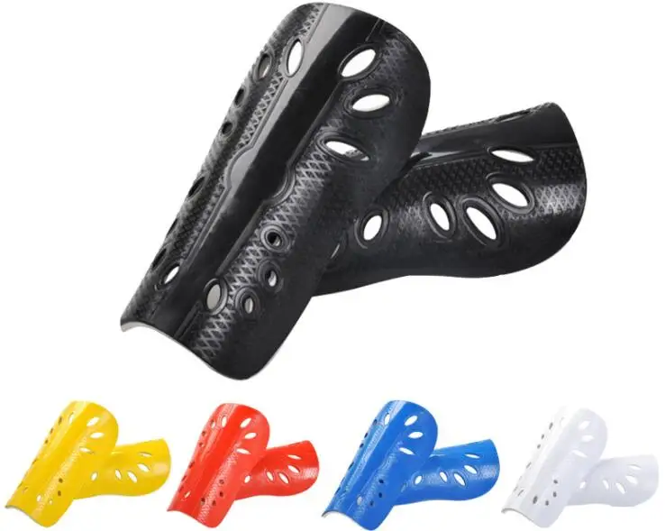Оптовая продажа Футбол Shin Pad Professional Футбол Защитные щитки Пластик Футбол протектора шин