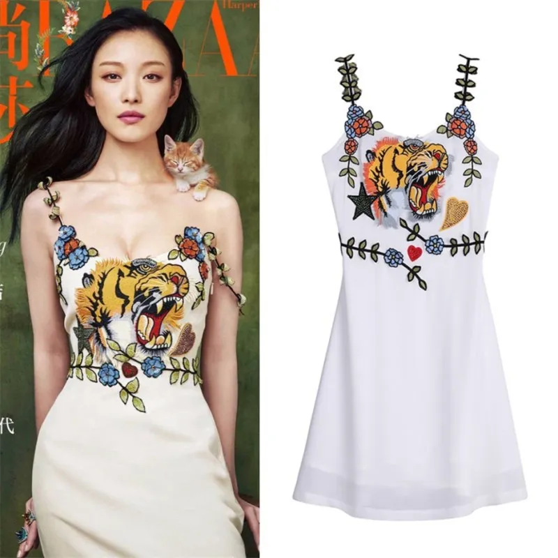 

2019 Summer Women New Nini Embroidery Shoulder-out Fashion Sling Trim Body Thin Dress Spaghetti Strap Embroidery Dress Women