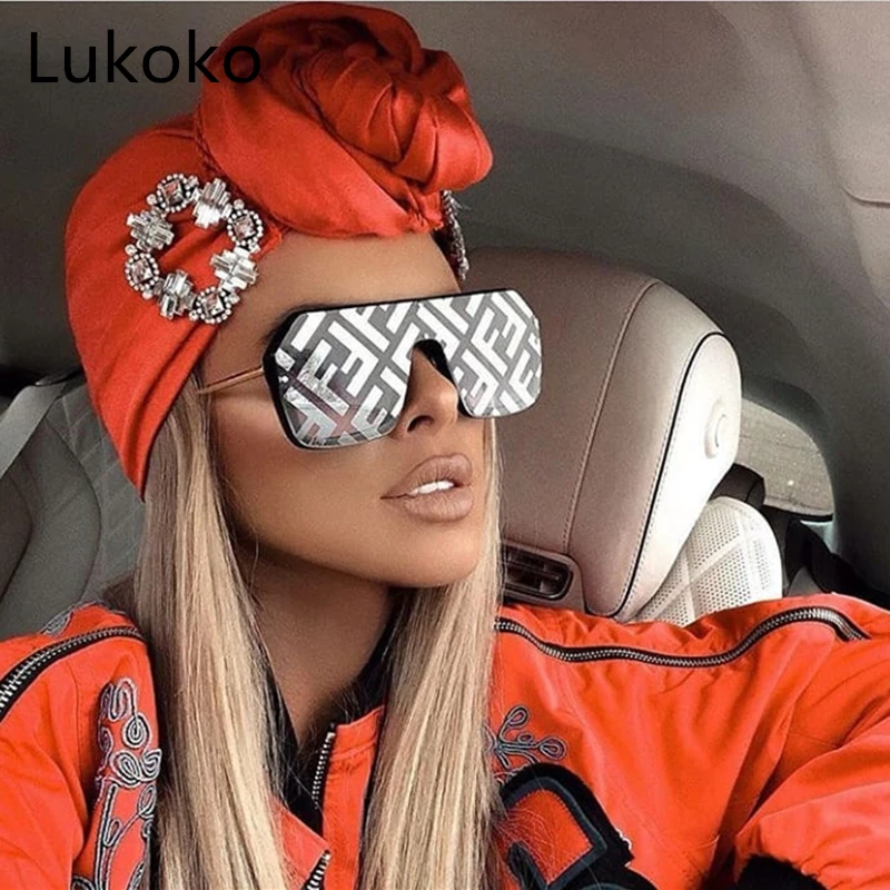 

2019 New Oversize One Pieces Square Sunglasses Women Letter Mirror Coating Fashion Men Shades