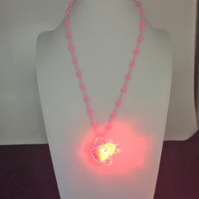 50 шт./лот дизайн Led мультфильм Arcylic Подвески ожерелье игрушки мигающие колье вечерние поставки светящееся легкое ожерелье игрушка