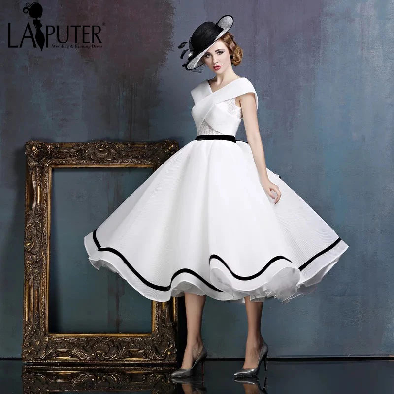 

2017 Mother and Daughter Prom Dress New Fashion Gothic Vintage Princess Evening Dress White V-neck anne kiz abiye traje de gala