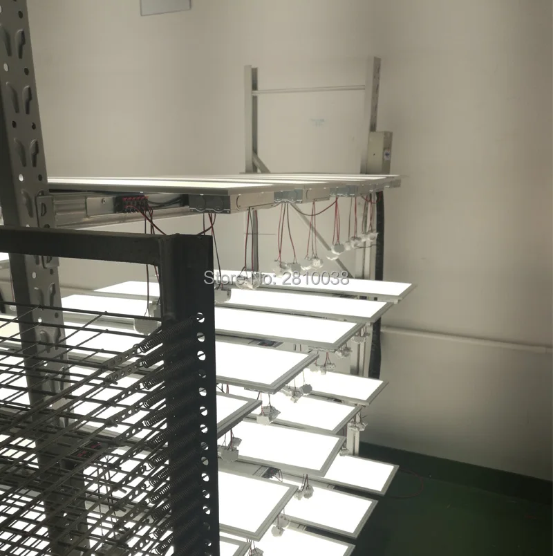 Panel004