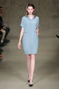 

The new summer 2020 lapel frilled shirt pocket loose type cocoon dress on both sides