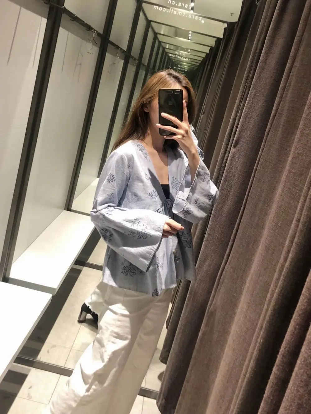  (37)