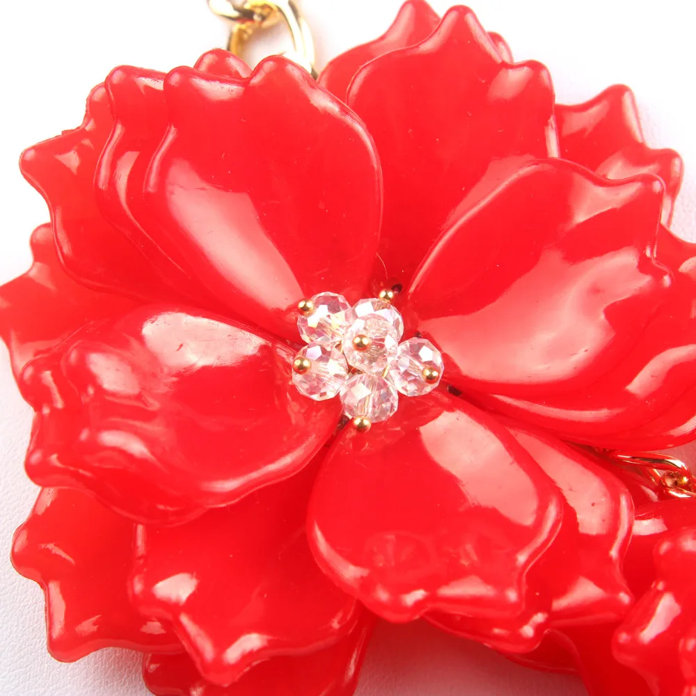 Ожерелье с большим цветком, акриловая цепочка с тремя цветами, разноцветный короткий женский модный чокер с бижутерией, вечерние аксессуары, 11 цветов